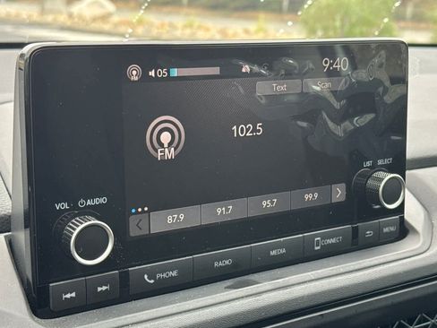 Used 2024 Honda Accord EX image 18