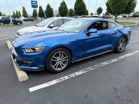 Used 2017 Ford Mustang Premium RWD image 17