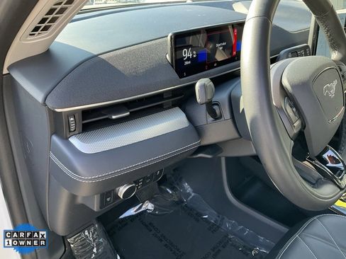 Used 2022 Ford Mustang Mach-E Select image 18