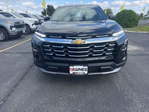 New 2026 Chevrolet Equinox LT w/ Convenience Package II image 2