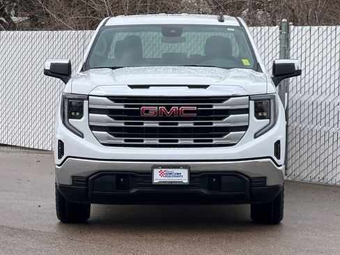 New 2026 GMC Sierra 1500 SLE image 6