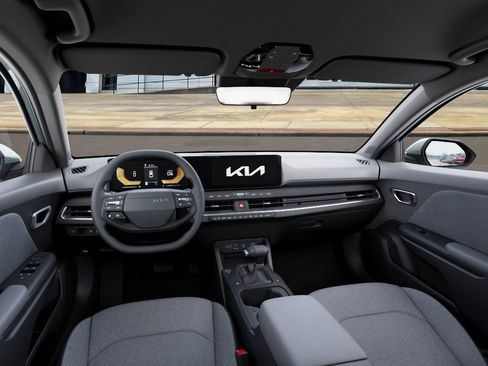 New 2026 Kia K4 FWD image 17