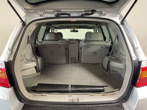 Used 2010 Toyota Highlander SE AWD/4WD image 22