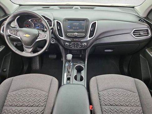 Certified 2024 Chevrolet Equinox LT FWD image 24