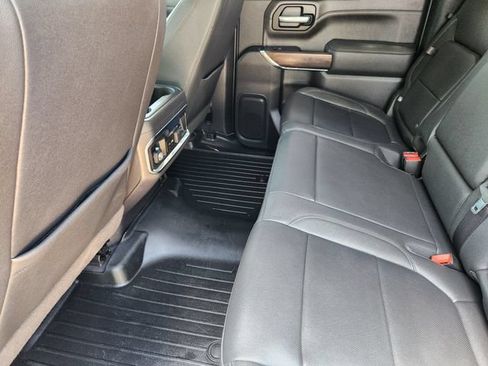 Used 2022 GMC Sierra 1500 SLT AWD/4WD image 30