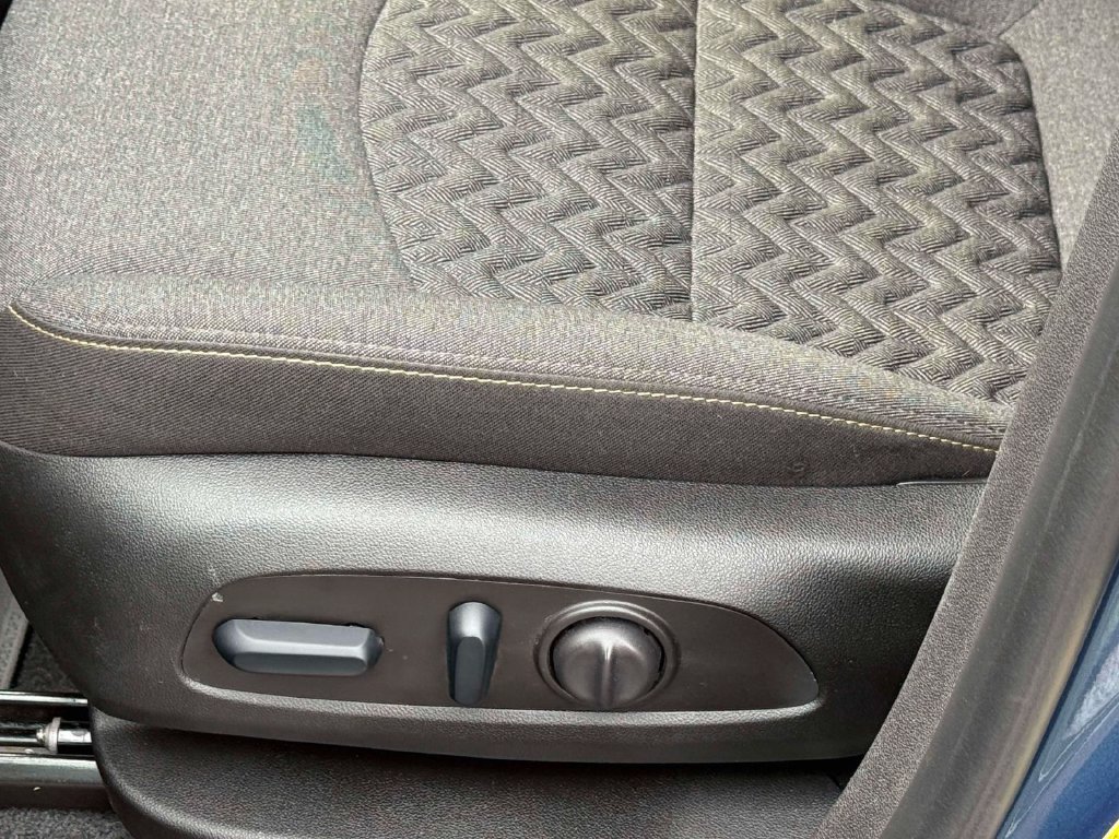 Used 2024 Chevrolet Equinox LT w/ LPO, Floor Liner Package AWD/4WD image 15