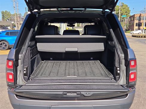 Used 2022 Land Rover Range Rover Westminster Edition image 14