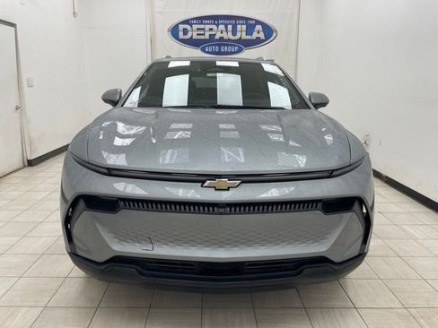 New 2026 Chevrolet Equinox EV LT image 16