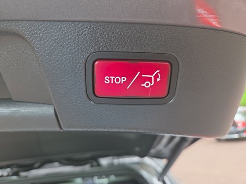 Used 2018 Mercedes-Benz GLA 250 4MATIC image 37