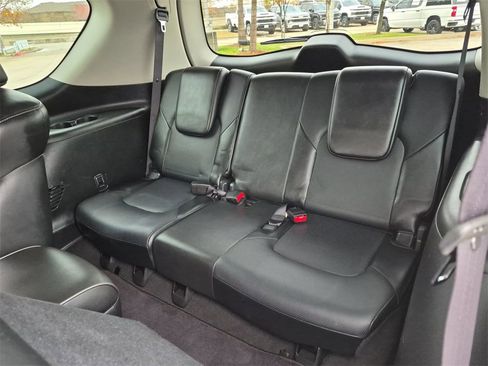 Used 2018 INFINITI QX80 2WD w/ Driver Assistance Package image 24