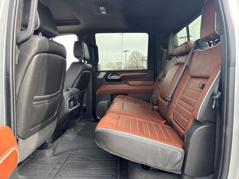 Used 2024 GMC Sierra 2500 Denali Ultimate image 15