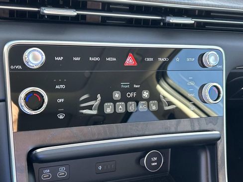 New 2026 Genesis GV80 2.5T Select AWD/4WD image 32