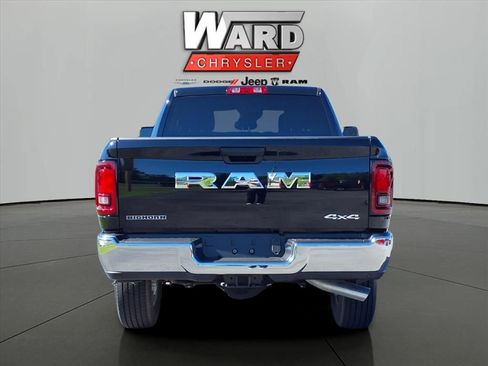 New 2025 RAM 2500 Big Horn image 4