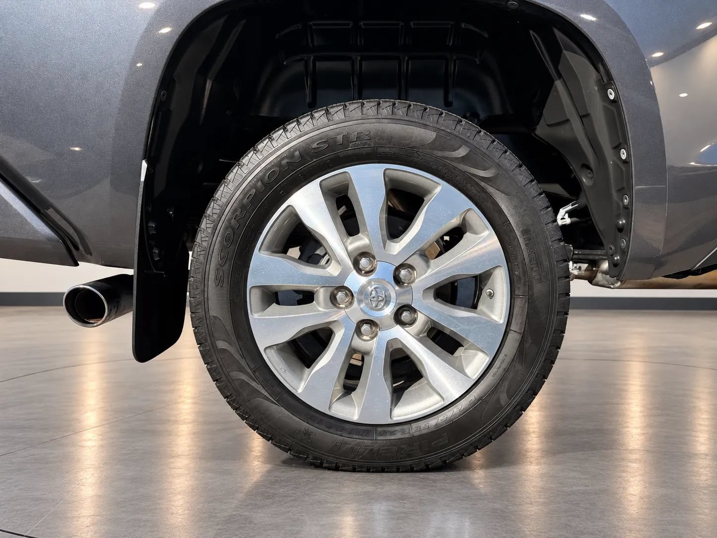 Used 2016 Toyota Tundra Limited RWD image 25