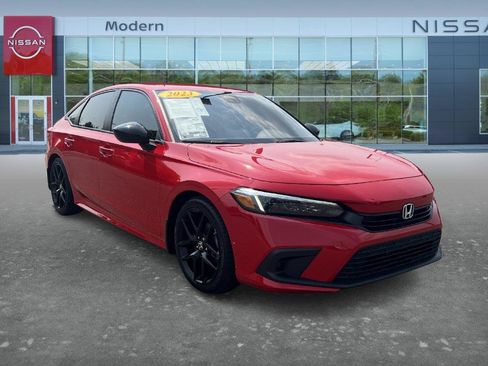 Used 2023 Honda Civic Sport image 3