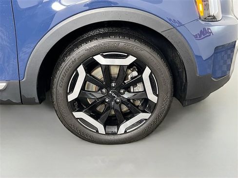 Used 2023 Kia Telluride S image 39