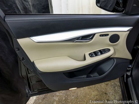 Used 2019 INFINITI QX50 Essential w/ Premium Heat Package image 20