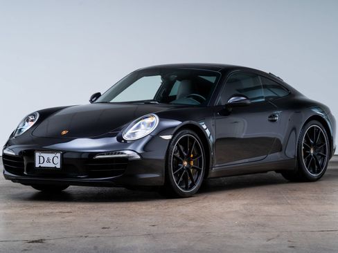 Used 2013 Porsche 911 Carrera S RWD image 3
