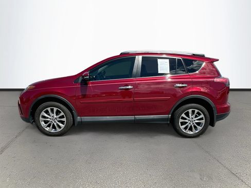 Used 2018 Toyota RAV4 Limited FWD image 4
