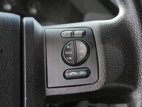 Used 2019 Ford F750 2WD Regular Cab Super Duty image 35