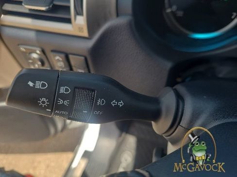 Used 2021 Lexus GX 460 Premium w/ Premium Package AWD/4WD image 12