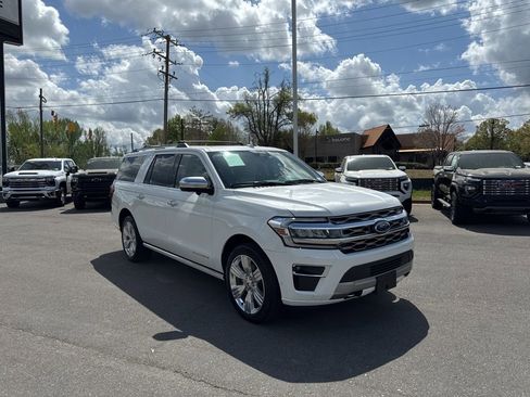 Used 2024 Ford Expedition Max Platinum AWD/4WD image 7