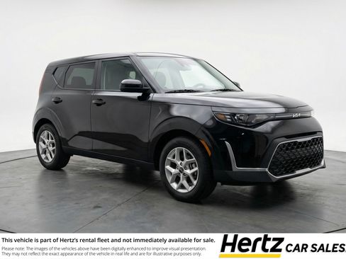 Used 2025 Kia Soul LX w/ LX Technology Package FWD image 1