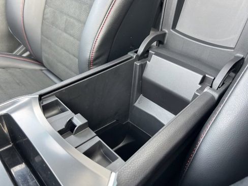 Certified 2024 Ford Edge ST-Line image 16