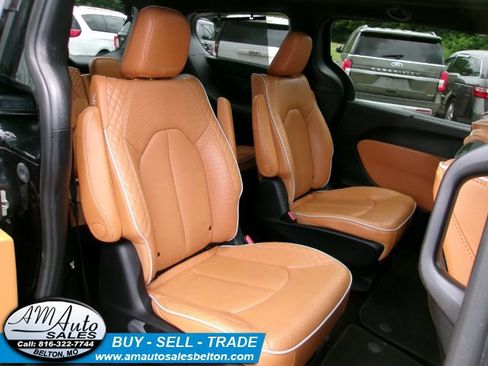 Used 2021 Chrysler Pacifica Pinnacle AWD/4WD image 25