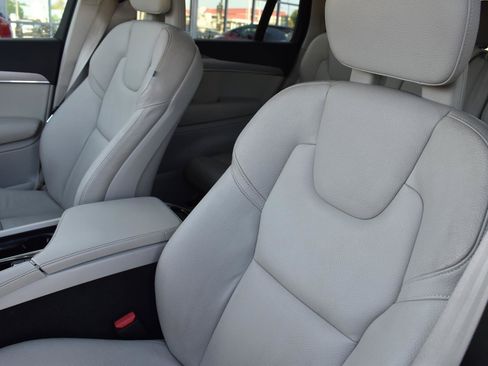 Used 2021 Volvo XC90 T5 Momentum w/ Protection Package Premier FWD image 30