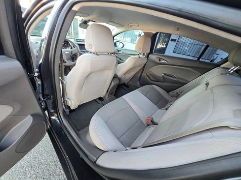 Used 2017 Chevrolet Cruze LT FWD image 24