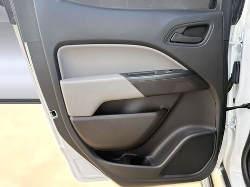 Used 2022 Chevrolet Colorado W/T RWD image 20