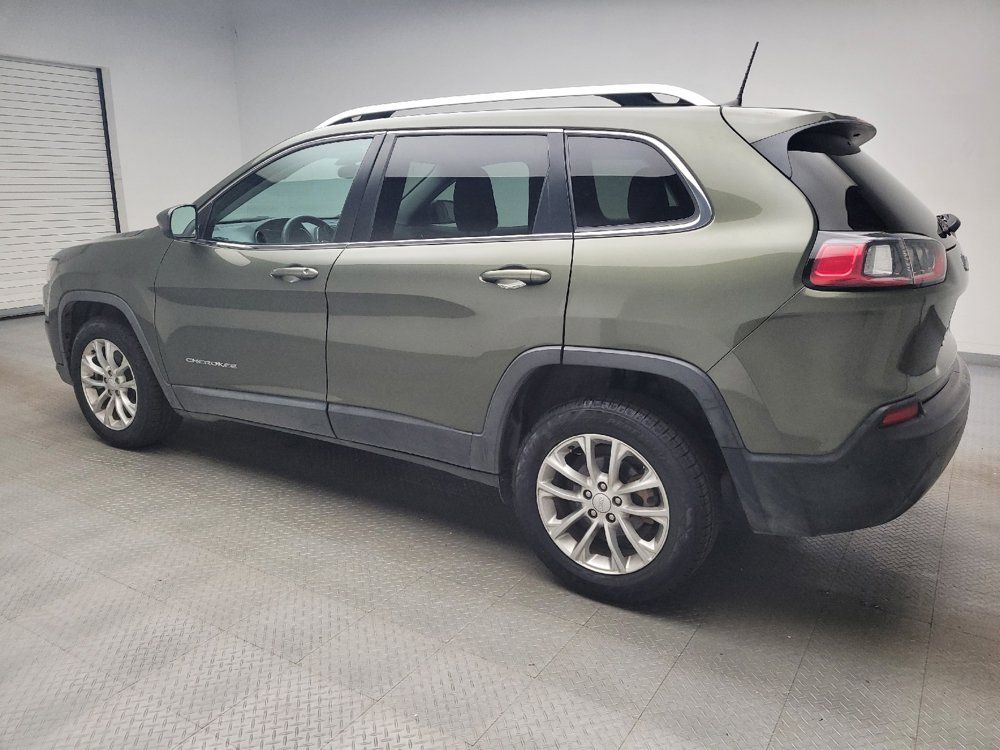 Used 2019 Jeep Cherokee Latitude w/ Popular Appearance Group FWD image 3