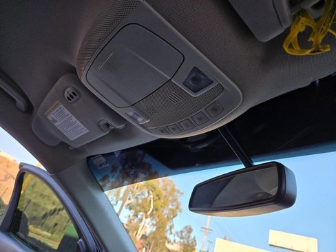 Used 2018 Ford Edge Titanium image 40