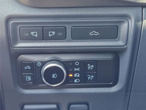 Certified 2023 Ford F150 Platinum w/ Equipment Group 701A High AWD/4WD image 21