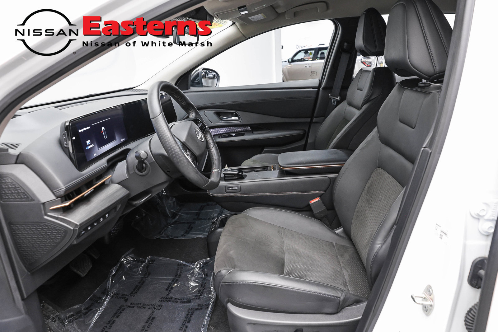 Used 2024 Nissan Ariya FWD image 14