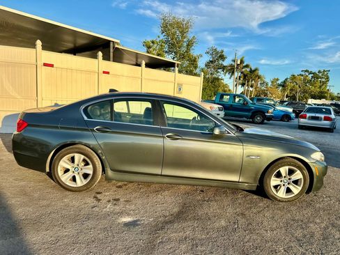 Used 2011 BMW 528i Sedan image 2