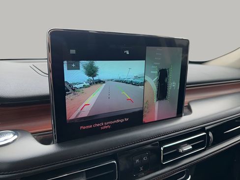 Used 2022 Lincoln Aviator Reserve w/ Elements Package Plus image 38