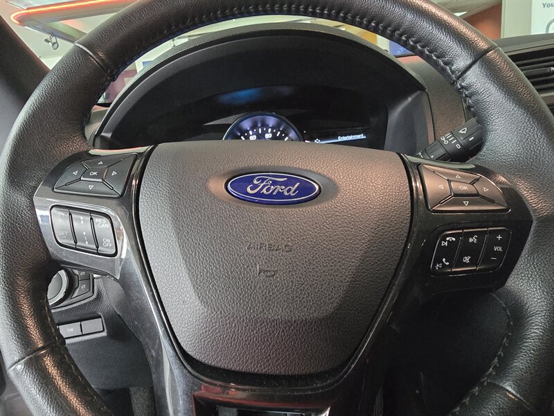 Used 2018 Ford Explorer XLT w/ Equipment Group 202A AWD/4WD image 31
