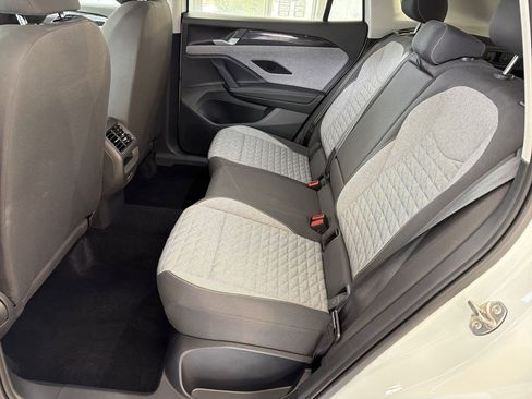 Used 2025 Volkswagen Tiguan S image 15