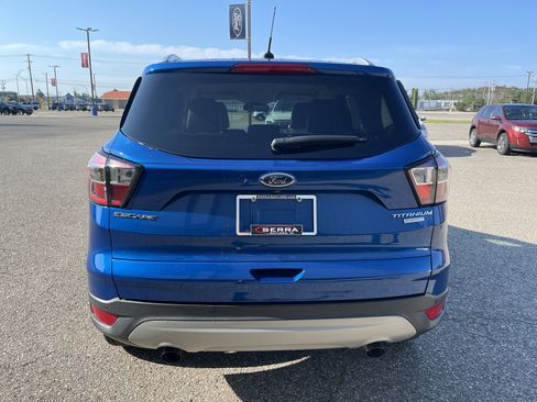 Used 2017 Ford Escape Titanium FWD image 4