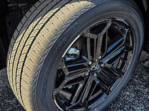 New 2026 INFINITI QX60 Sport image 8