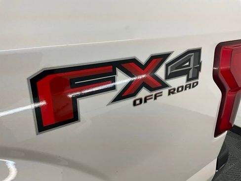 Used 2018 Ford F150 Lariat w/ Equipment Group 502A Luxury AWD/4WD image 26