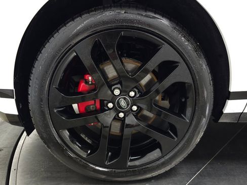 Used 2023 Land Rover Range Rover Evoque R-Dynamic SE image 12