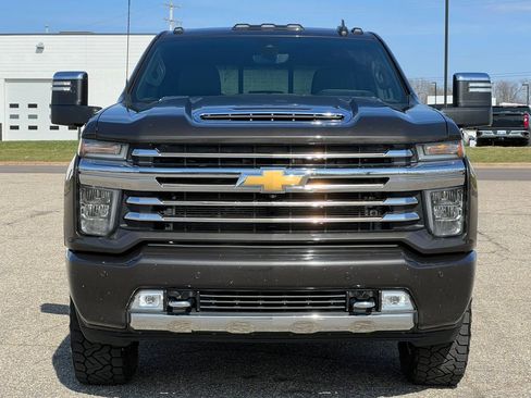 Used 2020 Chevrolet Silverado 2500 High Country w/ Z71 Off-Road Package image 44