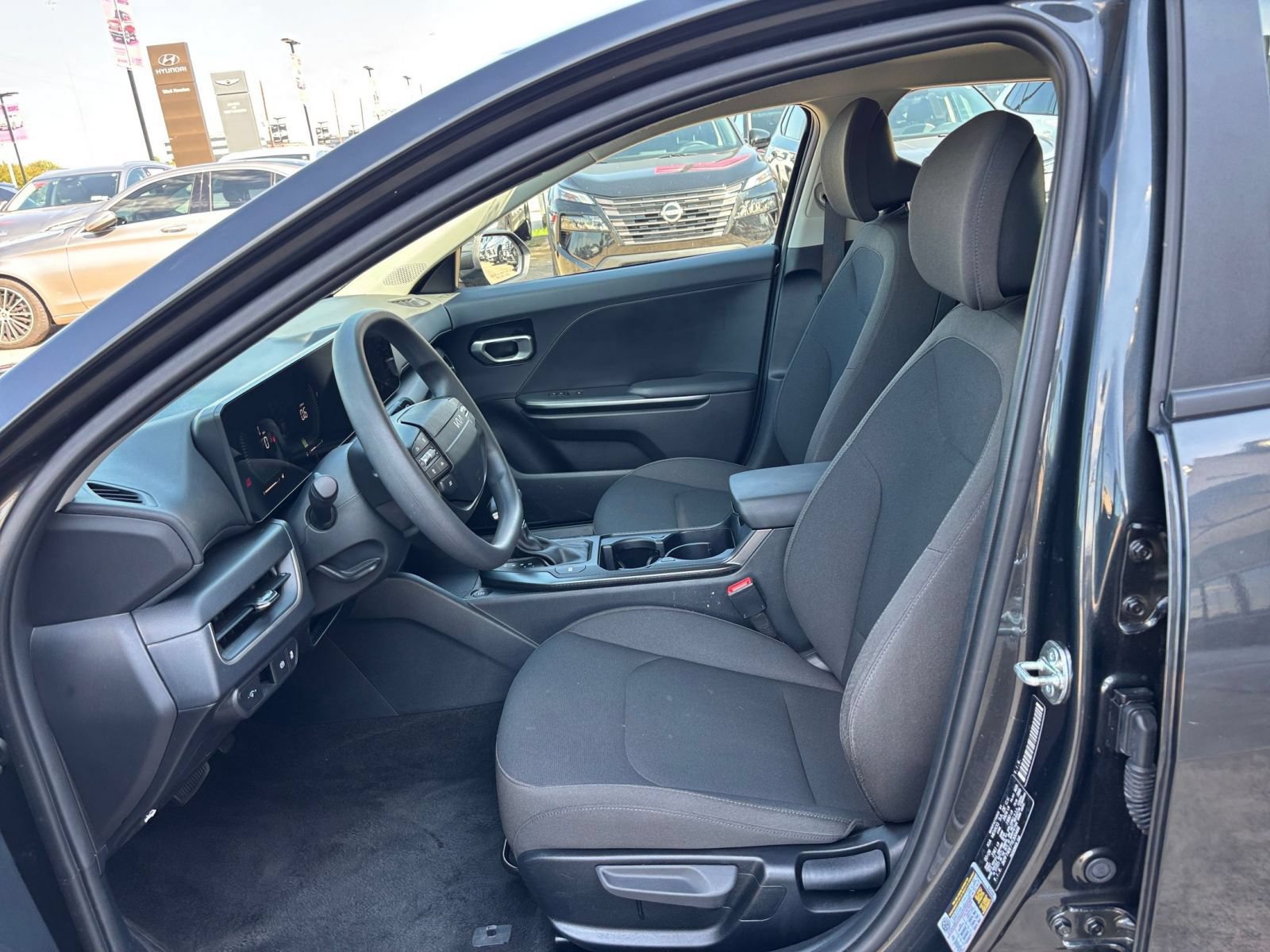 Used 2026 Kia K4 FWD image 25
