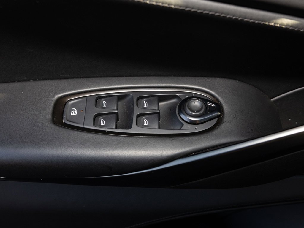 Used 2021 Aston Martin DBX AWD/4WD image 19