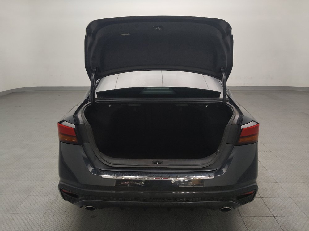 Used 2022 Nissan Altima 2.5 SV w/ SV Premium Package FWD image 29