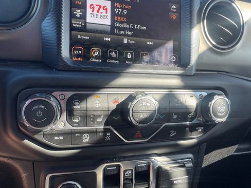 Used 2021 Jeep Wrangler Unlimited Sport w/ Sun And Sound Package image 17