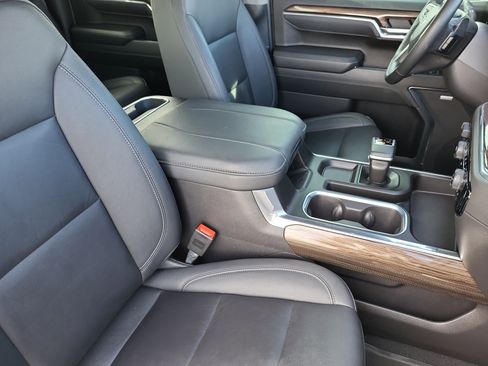 Certified 2025 Chevrolet Silverado 1500 LT Trail Boss w/ LT Trail Boss Premium Package AWD/4WD image 20